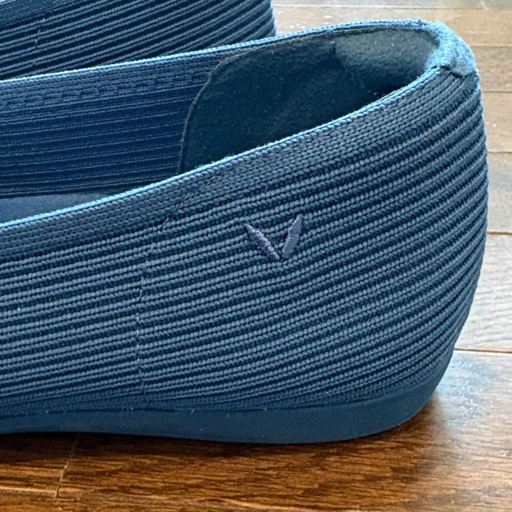 VIVAIA Margot Ballet Flats NWOB Square Toe V Cut Knit Navy Blue Size 40 (9-9.5) - Picture 8 of 13